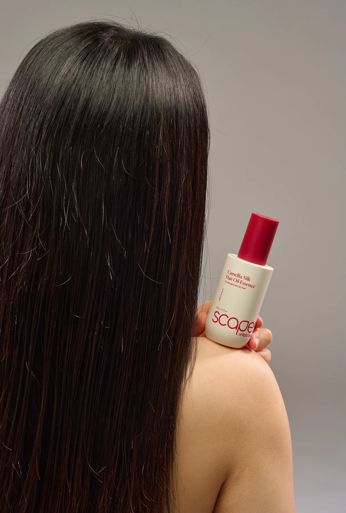 Silk Hair Oil Essence Model Shot 2